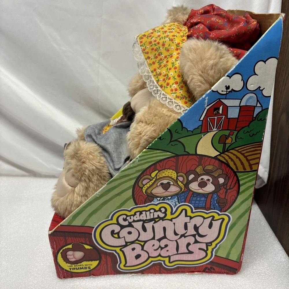 1985 CUDDLIN' COUNTRY‎ BEARS  
